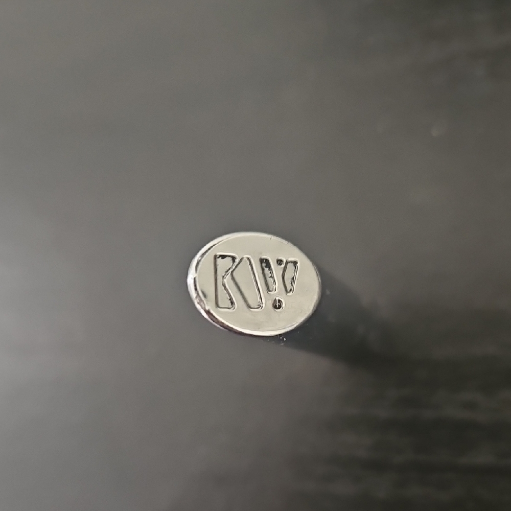 Kjaer Eyeliner Cover